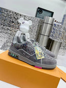 LV *Trainer