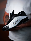 Nike Shox R4 Preto/Branco