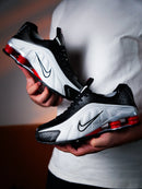 Nike Shox R4 Preto/Branco/Vermelho