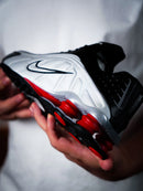 Nike Shox R4 Preto/Branco/Vermelho