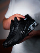 Nike Shox R4 Preto/Prata